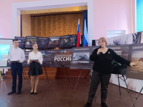 Преподаватели ЛГПУ открыли выставку-викторину  «30 вопросов географии» на базе Луганской средней школы № 28 им. О.П. Фисуненко