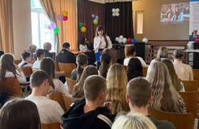 Представители Луганского педагогического провели профориентационную встречу со старшеклассниками пгт. Петровка