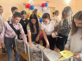 Представители Луганского педагогического провели профориентационную встречу со старшеклассниками пгт. Петровка