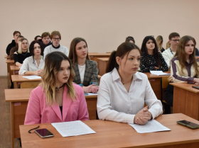 Инновационные технологии и подходы в межкультурной коммуникации, переводоведении и лингводидактике обсудили в ЛГПУ