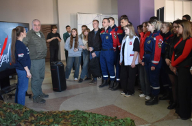 В ЛГПУ открылась точка плетения маскировочных сетей