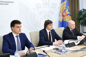 Владимир Путин провел заседание наблюдательного совета Движения Первых