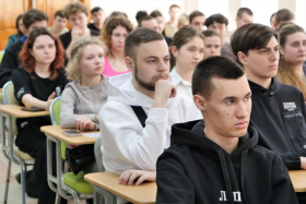 В ЛГПУ прошла лекция для студентов от представителей Управления по контролю за оборотом наркотиков МВД по ЛНР.