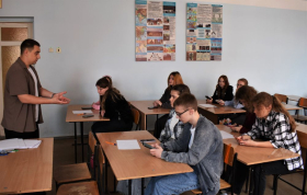 Я в вожатые пойду, пусть меня научат: в День пионерии в ЛГПУ стартовала «Школа вожатого»