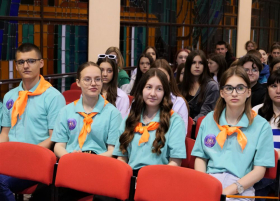 Я в вожатые пойду, пусть меня научат: в День пионерии в ЛГПУ стартовала «Школа вожатого»