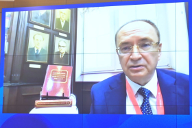 Сергей Кравцов представил список нормативных словарей, справочников и грамматик современного русского языка