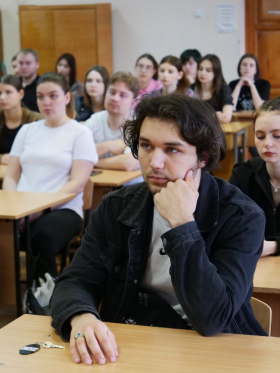 Час с профессионалом: в ЛГПУ обсудили карьерные возможности в МВД ЛНР