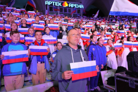 Руководство и сотрудники МДЦ «Артек» удостоены государственных наград