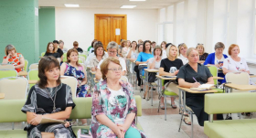 Правовые и методические основы наставничества обсудили в ЛГПУ