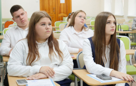 Встреча ректоров Саратовского и Луганского педагогических университетов: награждение педагогов и одаренных учащихся