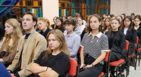 500 студентов ЛГПУ приняли участие в открытом диалоге от проекта «Знание. Карьера»