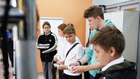 В ЛГПУ провели профессионально-педагогические экскурсии для школьников 