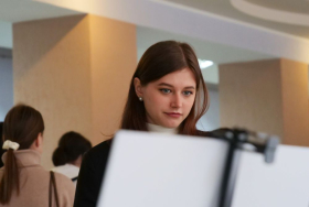 Вице-президент РГО открыл выставку в ЛГПУ