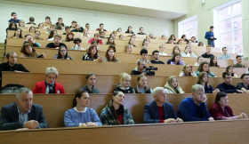 Вице-президент РГО открыл выставку в ЛГПУ