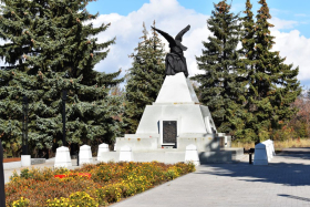 Молодые учителя Луганщины прикоснулись к героическому прошлому региона