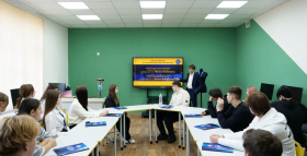 «Педкласс в гостях у Педвуза»: более 50 школьников посетили ЛГПУ