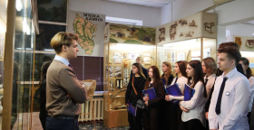 «Педкласс в гостях у Педвуза»: более 50 школьников посетили ЛГПУ