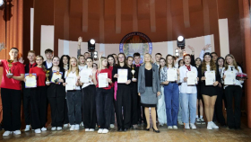 Первокурсники истфака дебютировали на сцене ЛГПУ