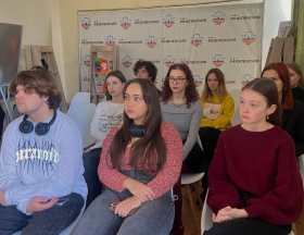 Секреты успешного публичного выступления изучили в ЛГПУ