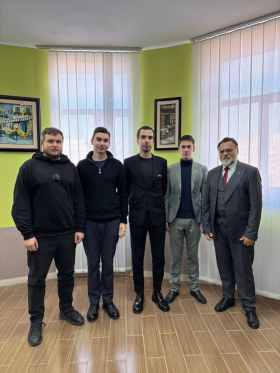 Лексус и Вован: встреча в ЛГПУ