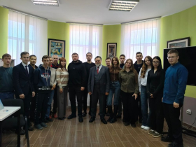 Лексус и Вован: встреча в ЛГПУ