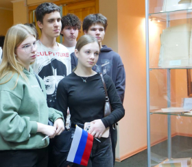 Профориентационные стажировки для школьников: в ЛГПУ стартовал проект «Больше, чем работа»