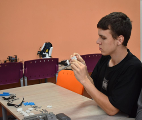 В ЛГПУ продолжается профориентационная стажировка для школьников в рамках проекта «Больше, чем работа»