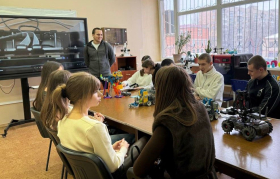 В ЛГПУ провели профориентационное мероприятие – экскурсию для старшеклассников