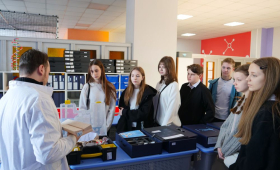 Профориентационная экскурсия в ЛГПУ: знакомство с передовыми лабораториями и технопарком