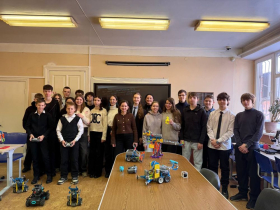 Лаборатории и технопарк ЛГПУ: экскурсия для школьников