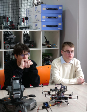 Экскурсия для школьников по музеям и технопарку ЛГПУ