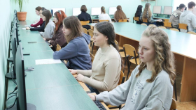 Шаг к поступлению: в ЛГПУ прошло пробное тестирование для абитуриентов