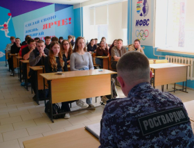 Студентов ЛГПУ познакомили с карьерными перспективами в Росгвардии