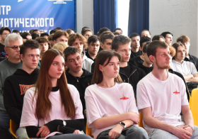 Педагогика на новой высоте: луганские студенты учились управлять беспилотниками