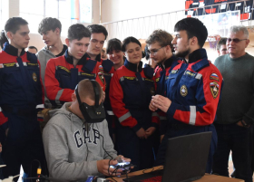 Педагогика на новой высоте: луганские студенты учились управлять беспилотниками