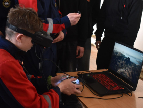 Педагогика на новой высоте: луганские студенты учились управлять беспилотниками