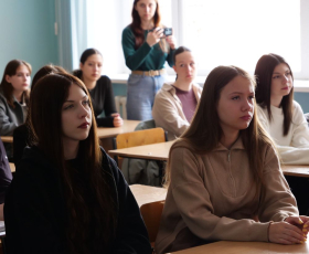 ЛГПУ и Центр занятости продолжают помогать студентам группы риска