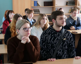 ЛГПУ и Центр занятости продолжают помогать студентам группы риска