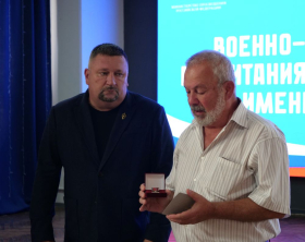 «Они навсегда в нашем педагогическом строю»: в ЛГПУ почтили память героев СВО