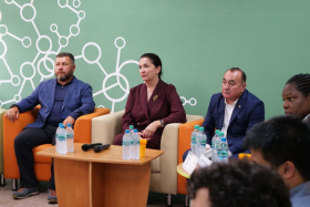 «Россия – последний оплот правды и памяти»: в ЛГПУ обсудили трагедию в Старобельске с иностранными журналистами