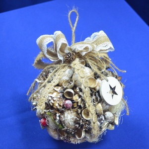 Новогодняя игрушка №4