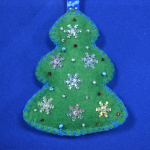 Новогодняя игрушка №17