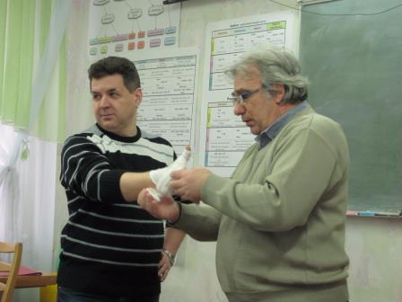 Сотрудники луганского колледжа ознакомились с правилами оказания первой помощи