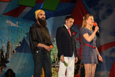 С юмором по жизни: финал Луганской студенческой лиги КВН