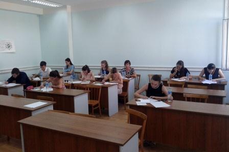 Студенты филологического факультета успешно сдали экзамены в Ростове-на-Дону