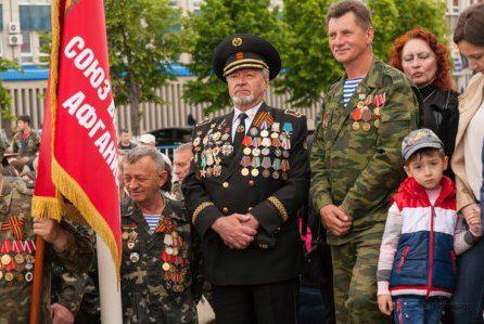 Луганск помнит своих героев: В ЛНР открыли новый памятный знак