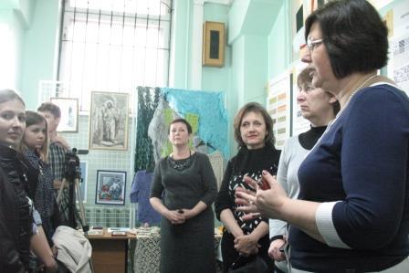 На кафедре дизайна и проектных технологий международная состоялась выставка женского рукоделия «Берегиня» 