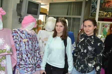 Студенты КТД посетили открытие выставки авторских костюмов