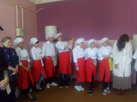 Ведущие кулинарные специалисты Республики провели мастер-класс для студентов колледжа