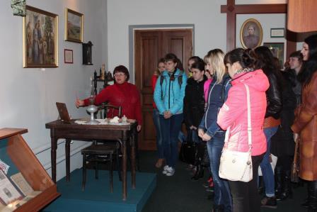 Студенты филологического факультета посетили Народный мемориально-литературный музей Бориса Гринченко